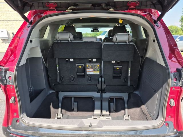 2024 Toyota Sienna Limited - Photo 22