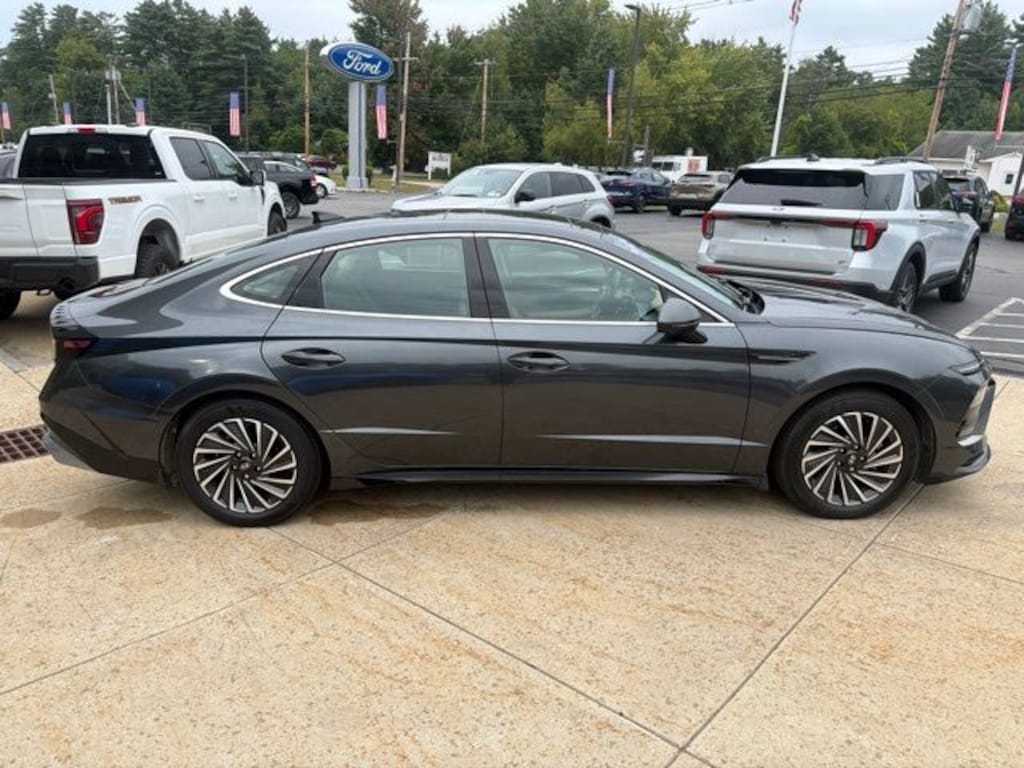 Used 2024 Hyundai Sonata Hybrid Limited Sedan