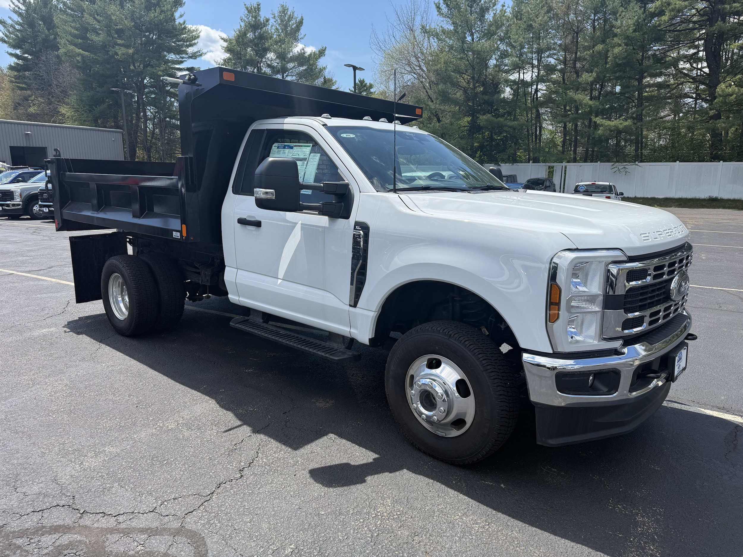 2026 Ford F-350 Super Duty Chassis Cab
