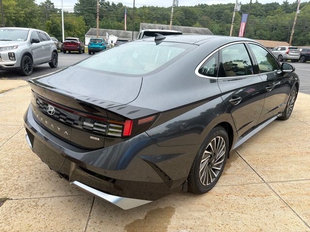 Used 2024 Hyundai Sonata Hybrid Limited Sedan