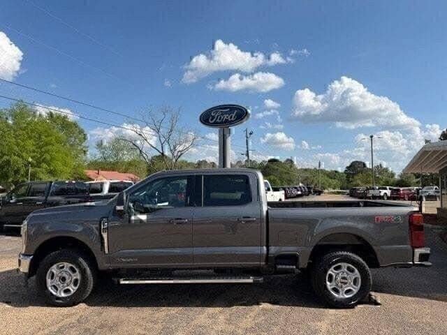  Ford F-250SD