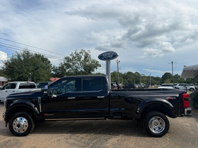 2026 Ford F-450 Super Duty King Ranch