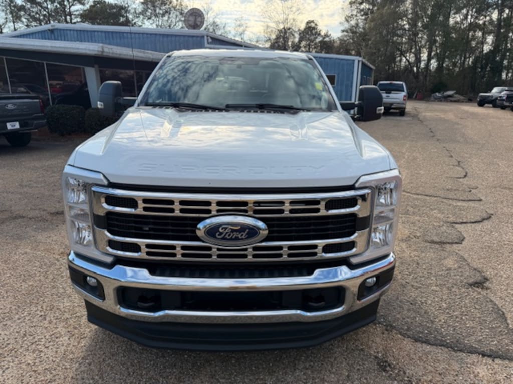 Used 2024 Ford F-250SD XLT Truck