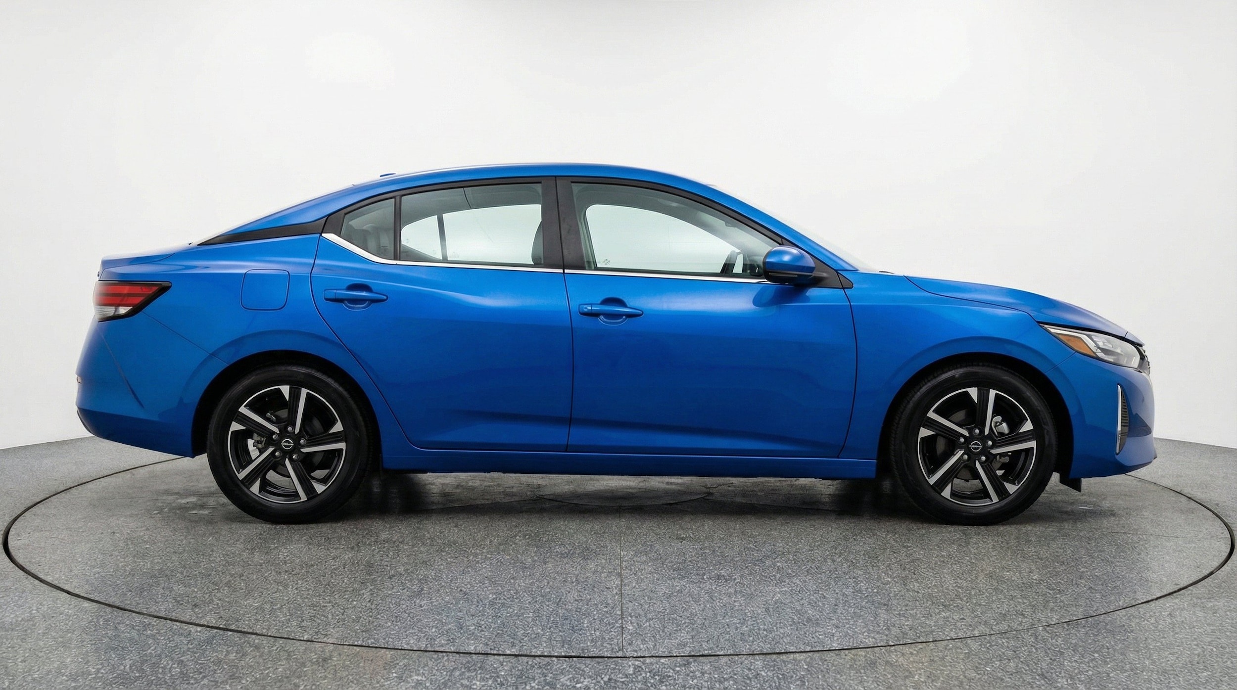 Thumbnail: 2025 Nissan Sentra - 10