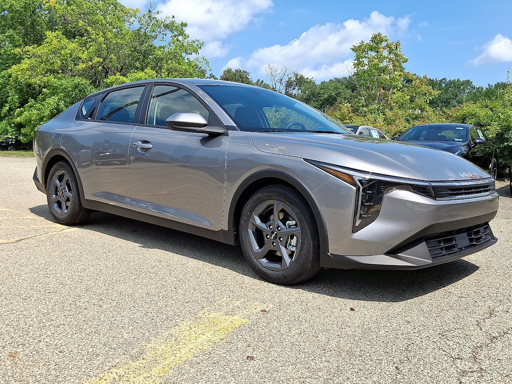 New 2026 Kia K4 LXS Sedan