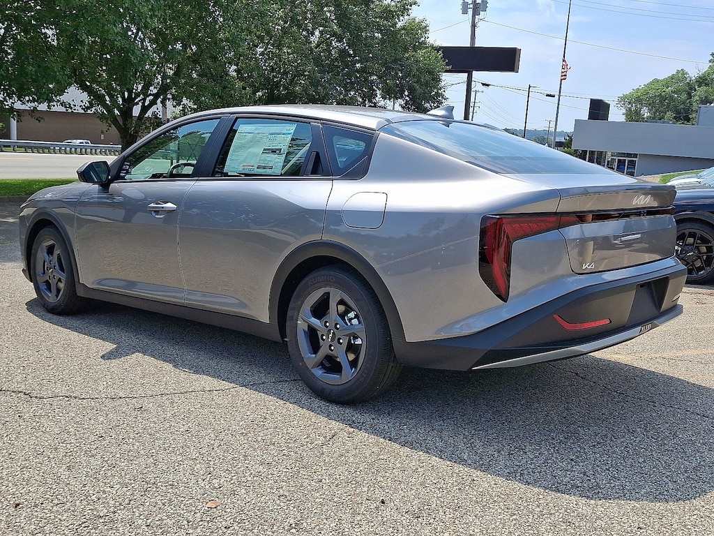 New 2026 Kia K4 LXS Sedan