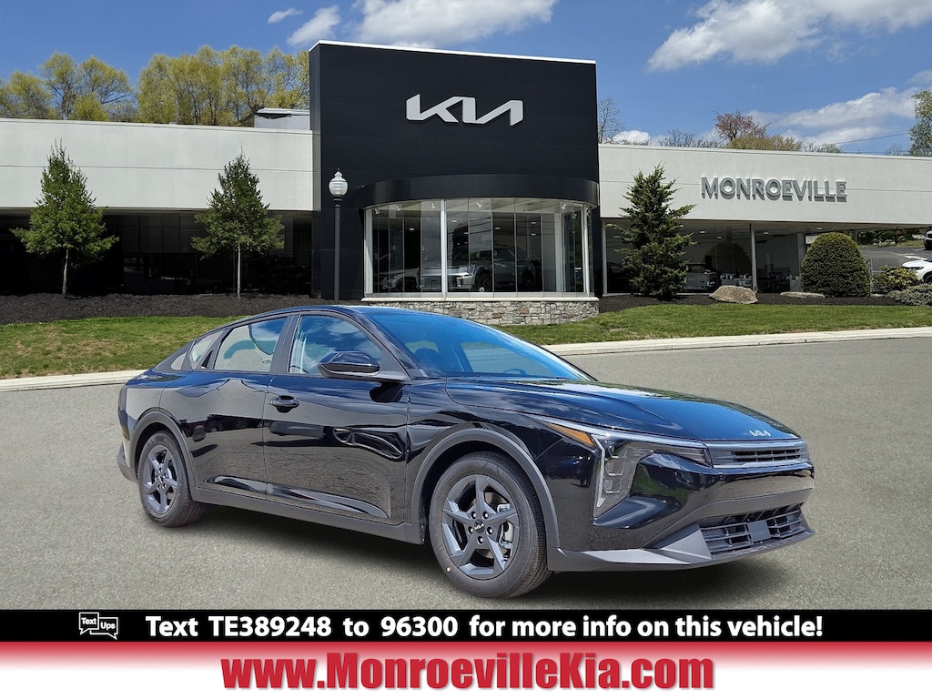 New 2026 Kia K4 LXS Sedan