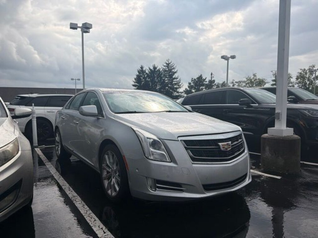 Used 2016 CADILLAC XTS Luxury Collection Sedan