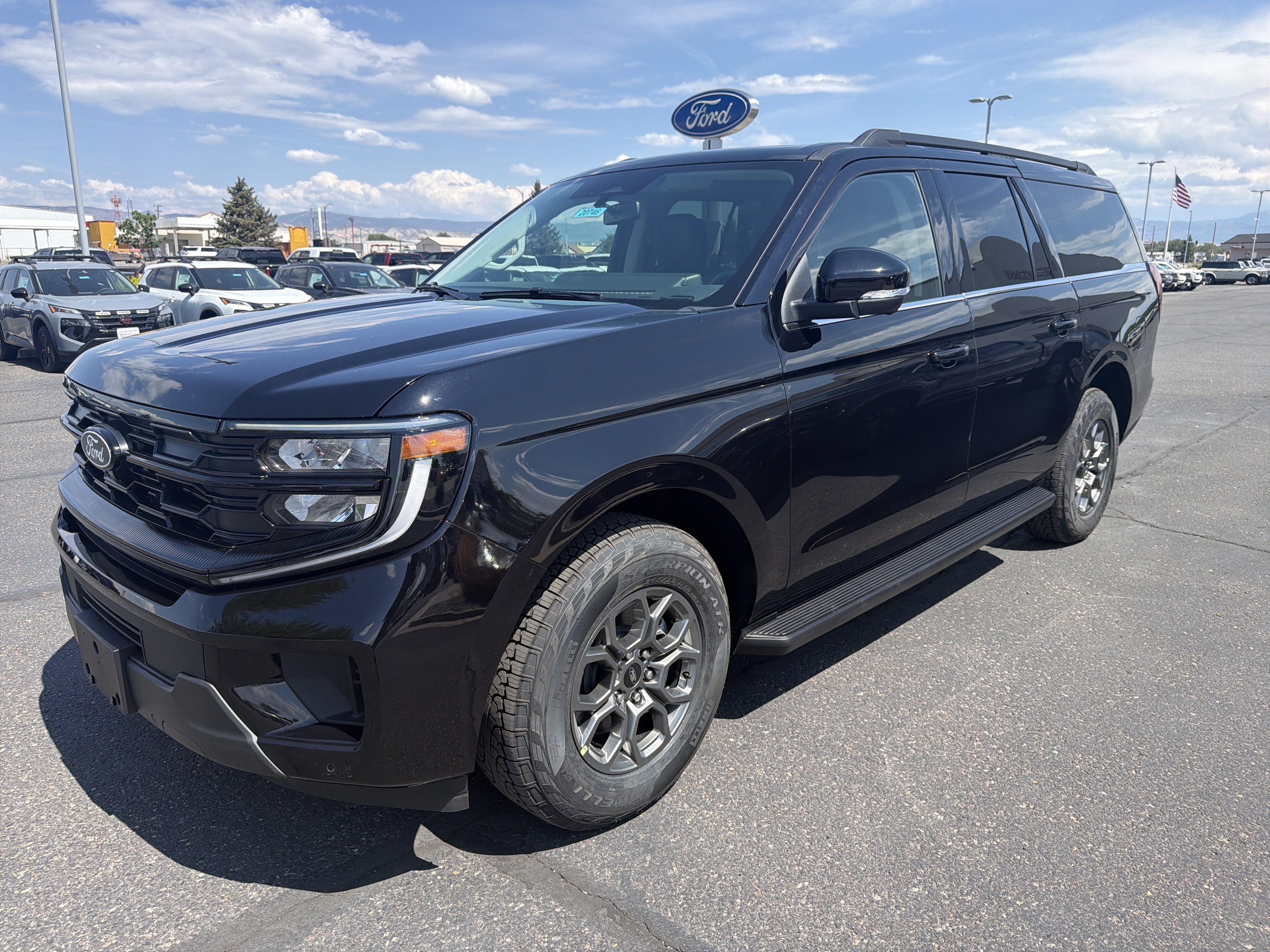 2027 Ford Expedition Max Active SUV