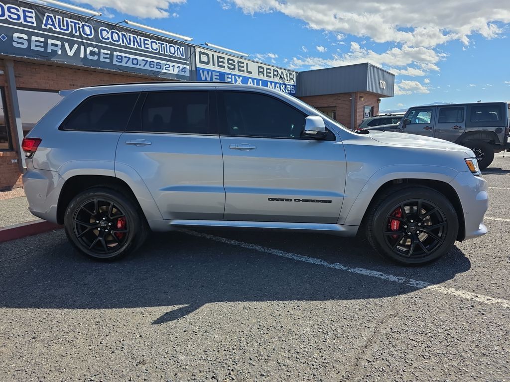 2020 Jeep Grand Cherokee SRT - Photo 8