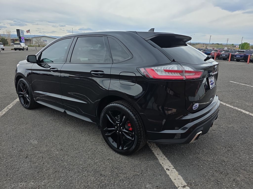 2022 Ford Edge ST - Photo 5