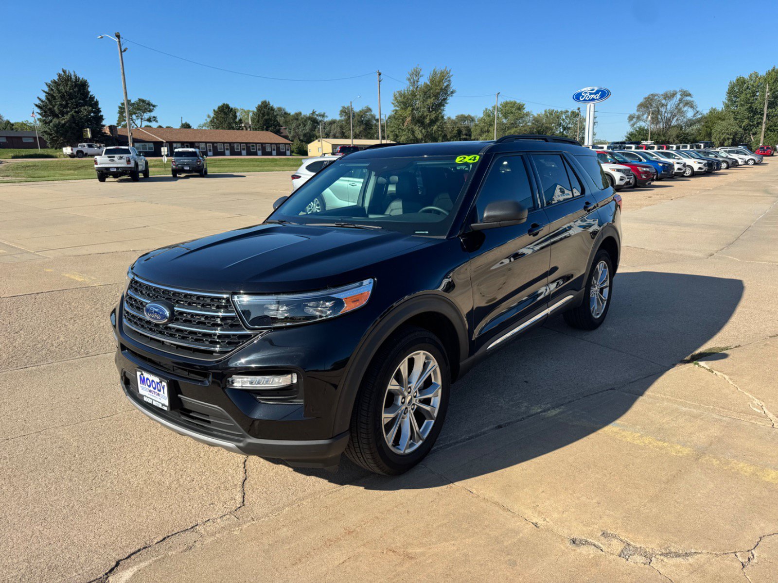 2024 Ford Explorer XLT