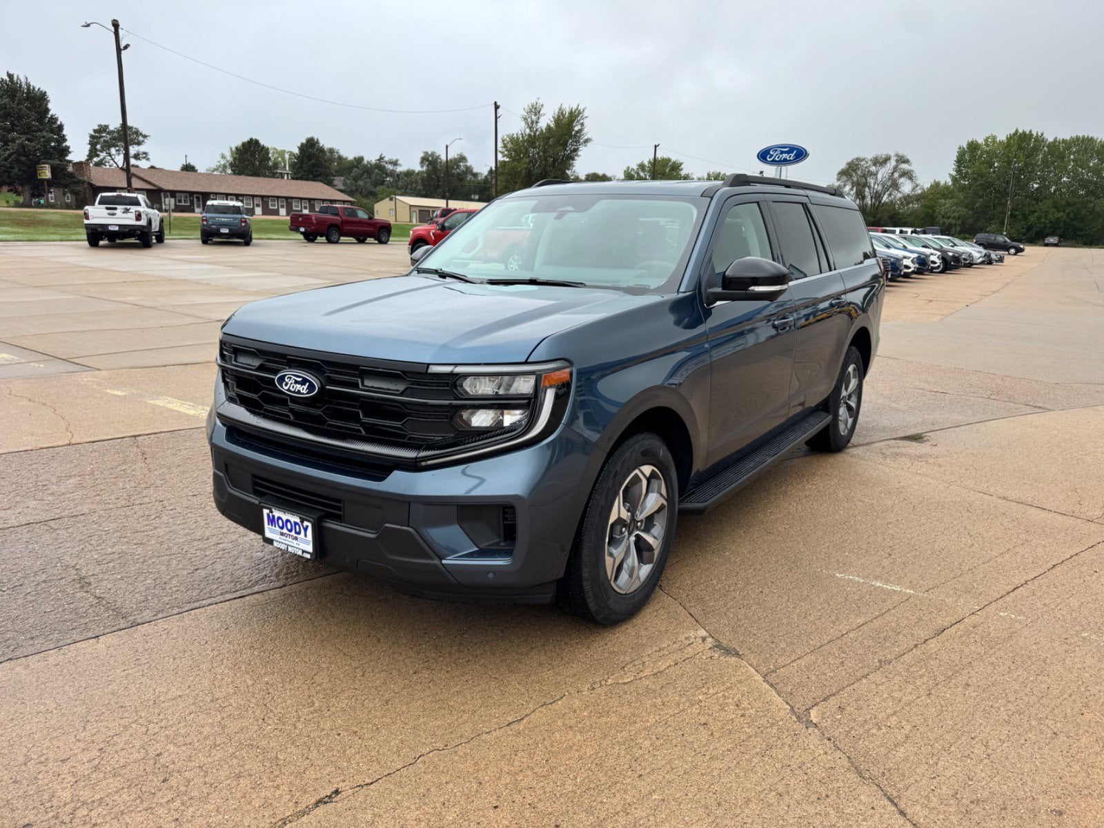 2027 Ford Expedition Active