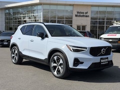 2026 Volvo XC40 B5 Plus AWD SUV