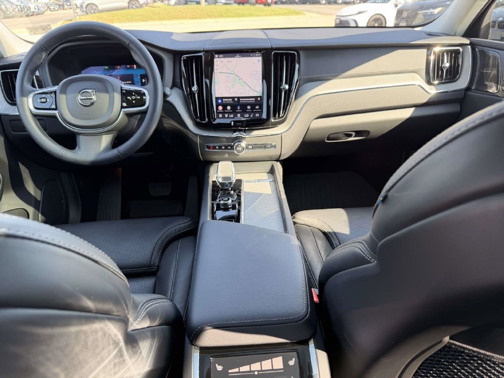 Used 2025 Volvo XC60 B5 Ultra SUV