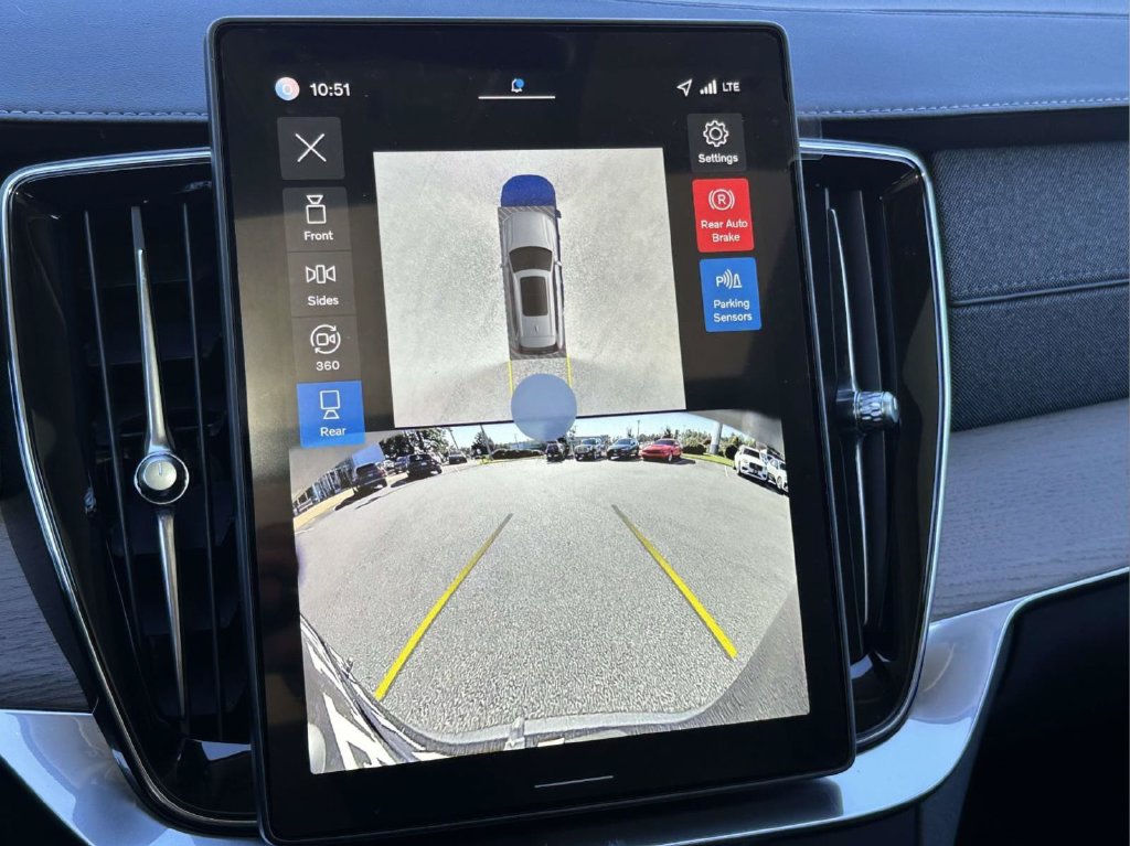 New 2026 Volvo XC90 B6 Plus 7-Seater SUV