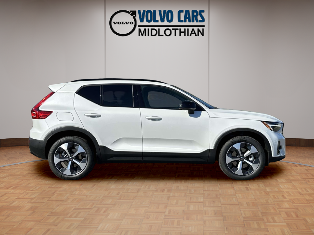 New 2026 Volvo XC40 B4 Plus SUV