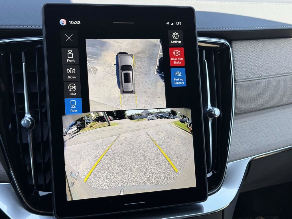 New 2026 Volvo XC90 B6 Plus 7-Seater SUV