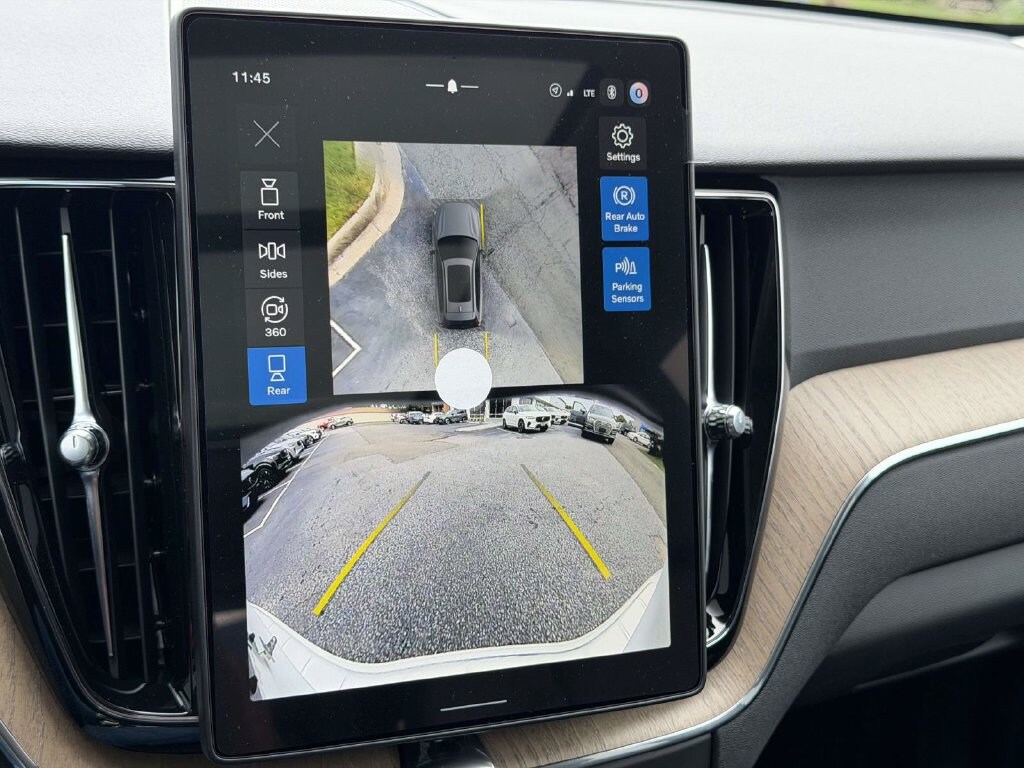 New 2027 Volvo XC60 Plus SUV