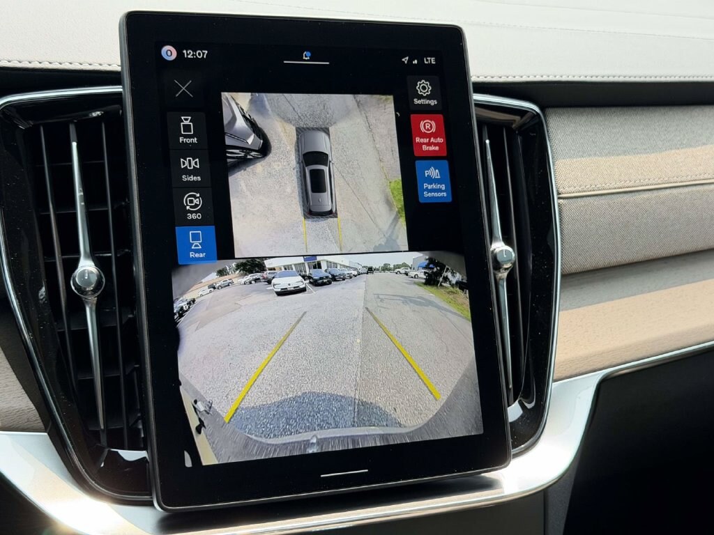 New 2026 Volvo XC90 B6 Plus 7-Seater SUV