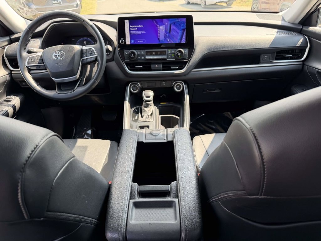 Used 2025 Toyota Grand Highlander XLE SUV