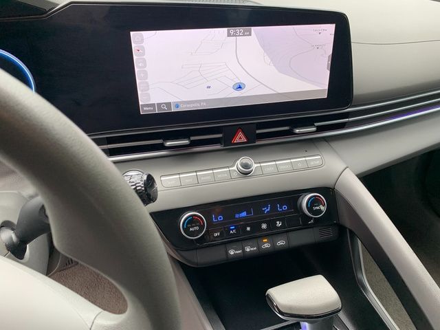 2024 Hyundai Elantra SEL - Photo 26