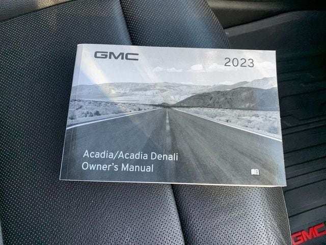 2023 GMC Acadia SLT - Photo 12