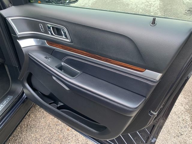 2017 Ford Explorer Limited - Photo 14