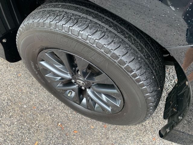 2023 Lexus GX PREMIUM - Photo 9