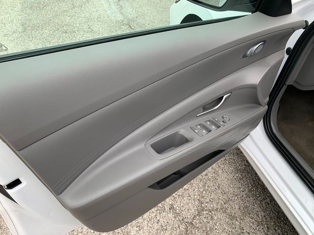 2024 Hyundai Elantra SEL - Photo 21
