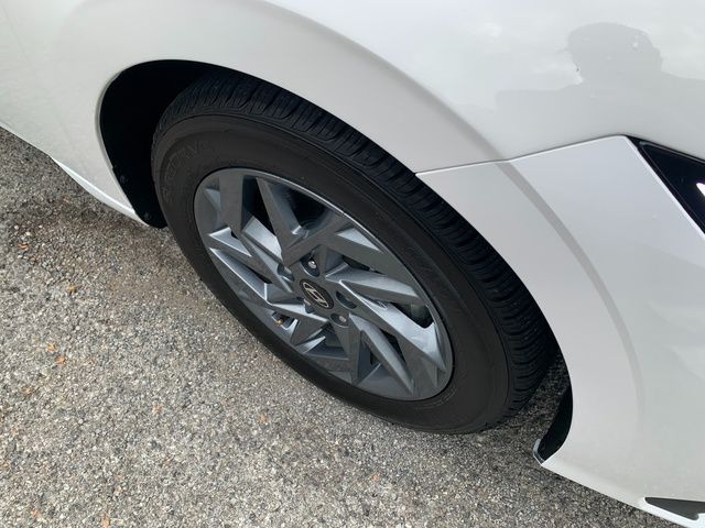 2024 Hyundai Elantra SEL - Photo 9