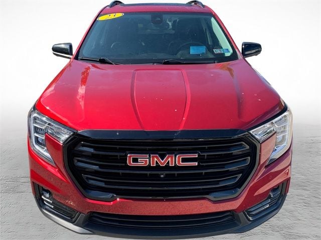 2023 GMC Terrain SLT - Photo 8