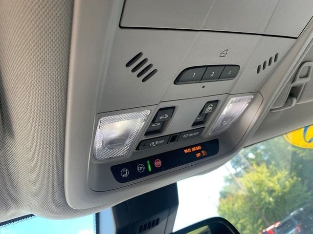 2023 GMC Terrain SLT - Photo 31