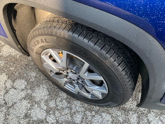 2023 GMC Acadia SLT - Photo 9