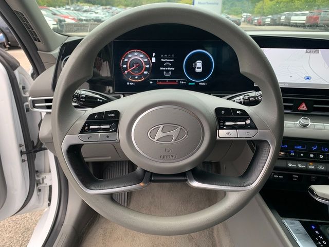 2024 Hyundai Elantra SEL - Photo 20