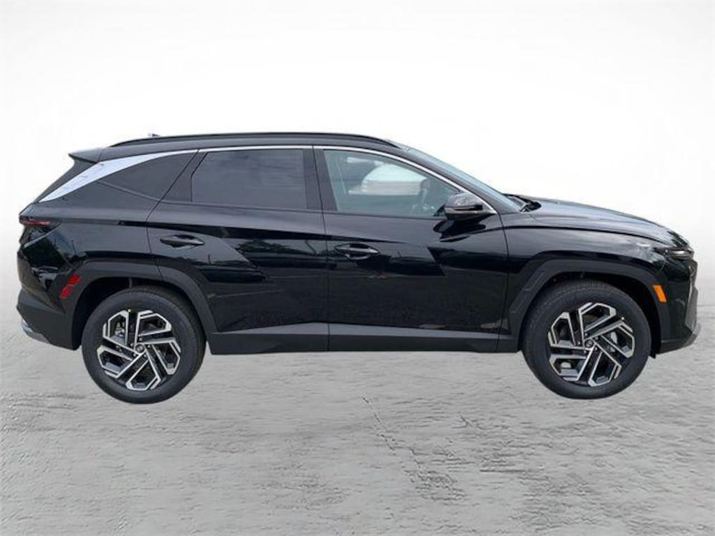 New 2026 Hyundai Tucson Hybrid Limited SUV