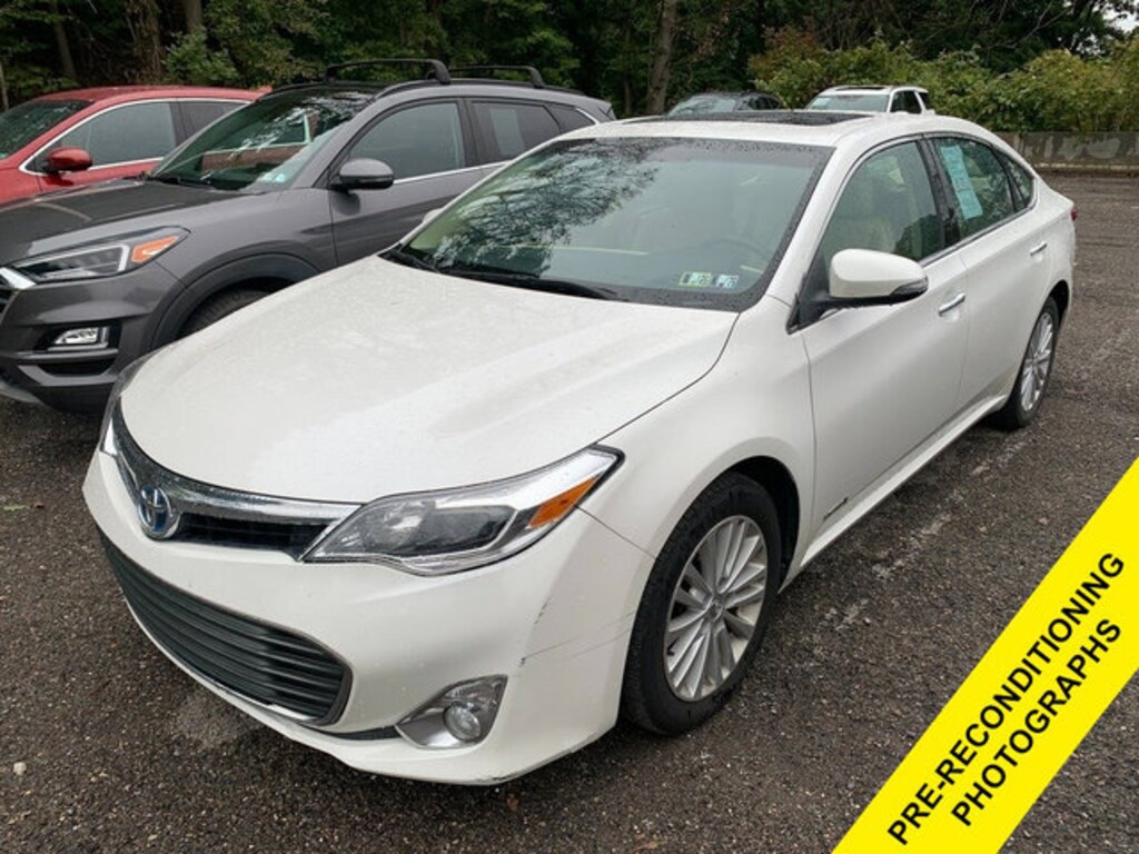 Used 2014 Toyota Avalon Hybrid XLE Touring Sedan