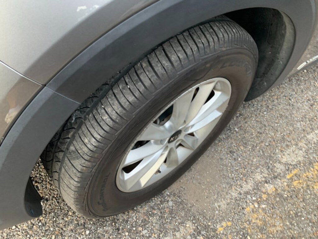 Used 2019 Kia Sorento 3.3L LX SUV