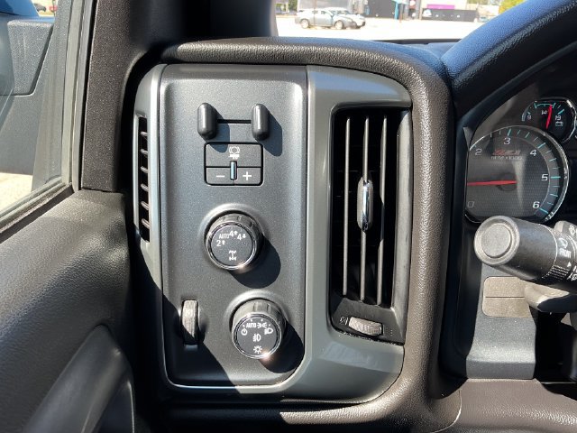2018 Chevrolet Silverado 1500 LT Z71 - Photo 8