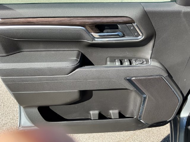 2026 Chevrolet Silverado 1500 LT - Photo 10