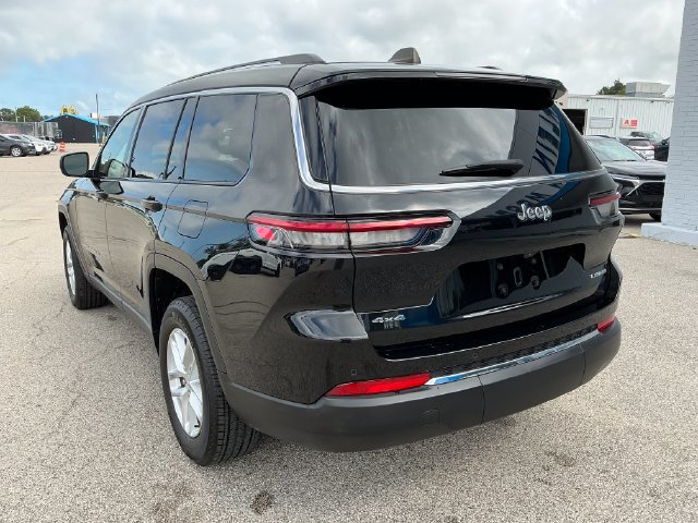 Used 2023 Jeep Grand Cherokee L Laredo 4x4 SUV