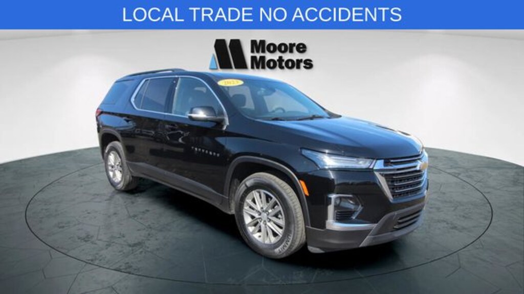 Used 2023 Chevrolet Traverse LT SUV