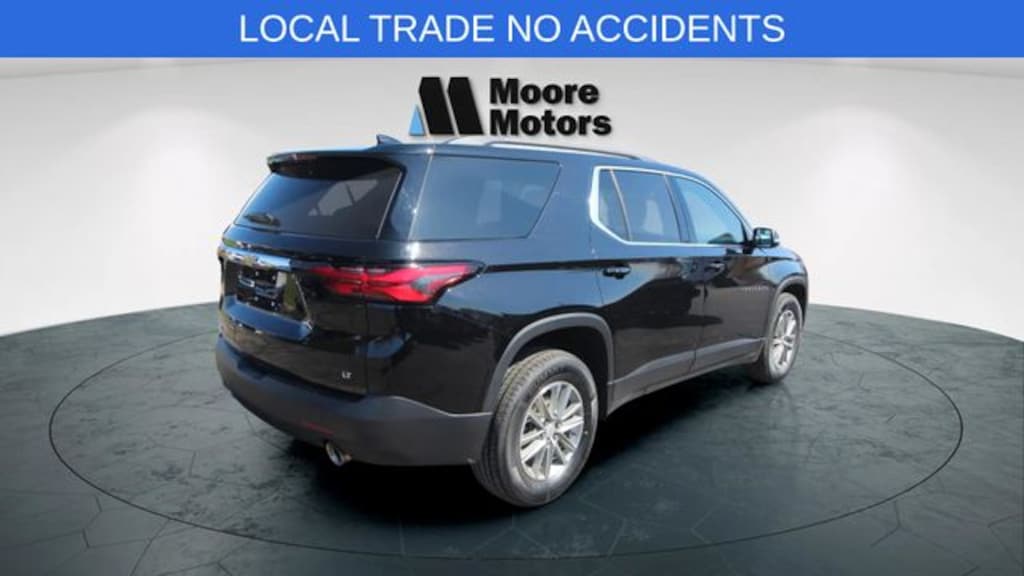 Used 2023 Chevrolet Traverse LT SUV