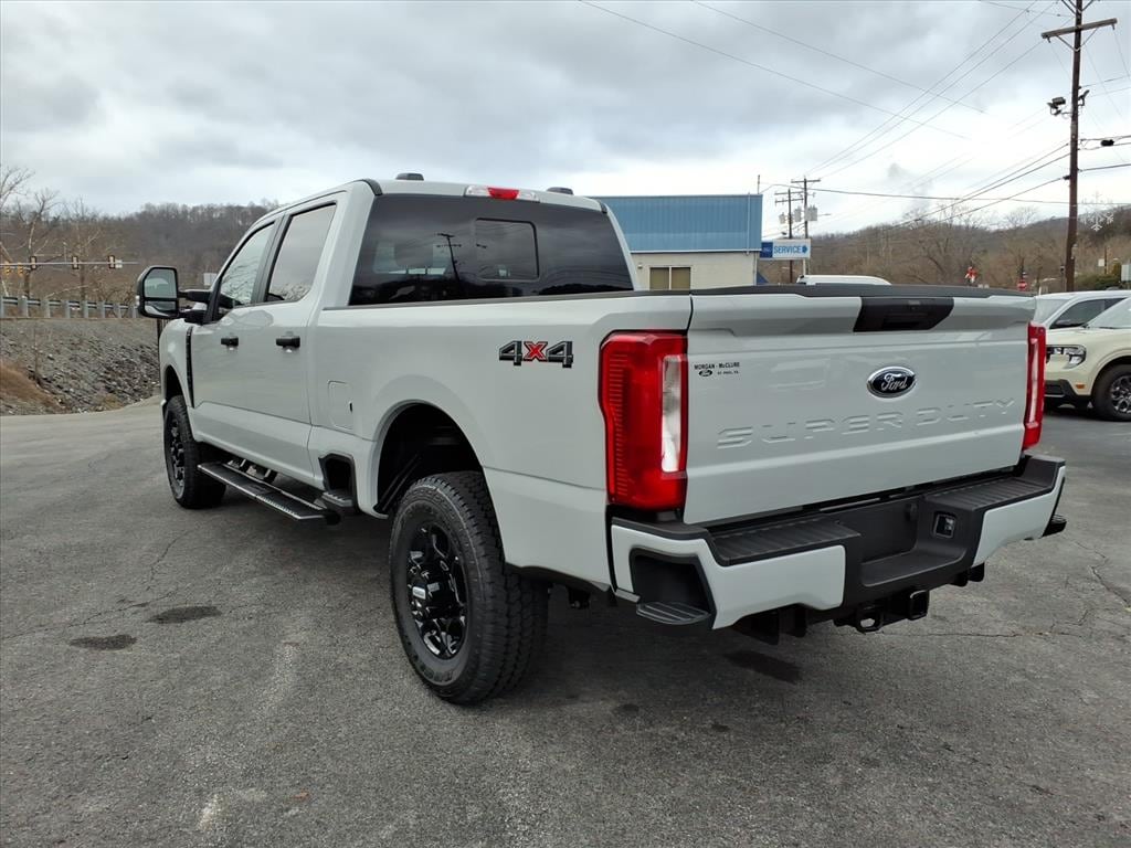 New 2026 Ford F-250 Super Duty XL 4x4 XL Crew Cab 6.8 ft. SB Pickup