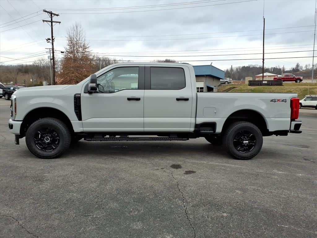 New 2026 Ford F-250 Super Duty XL 4x4 XL Crew Cab 6.8 ft. SB Pickup