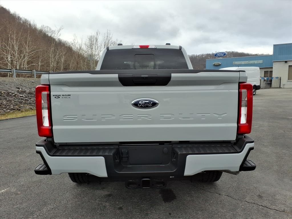 New 2026 Ford F-250 Super Duty XL 4x4 XL Crew Cab 6.8 ft. SB Pickup