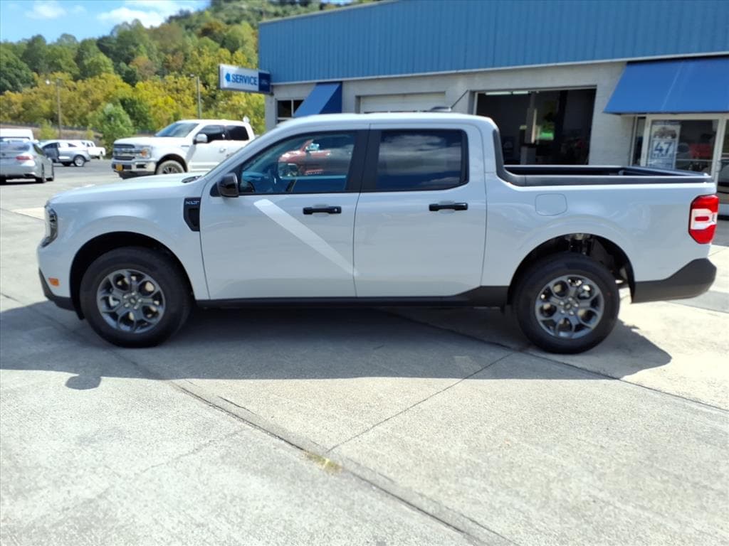 New 2025 Ford Maverick XLT AWD XLT SuperCrew 4.5 ft. SB