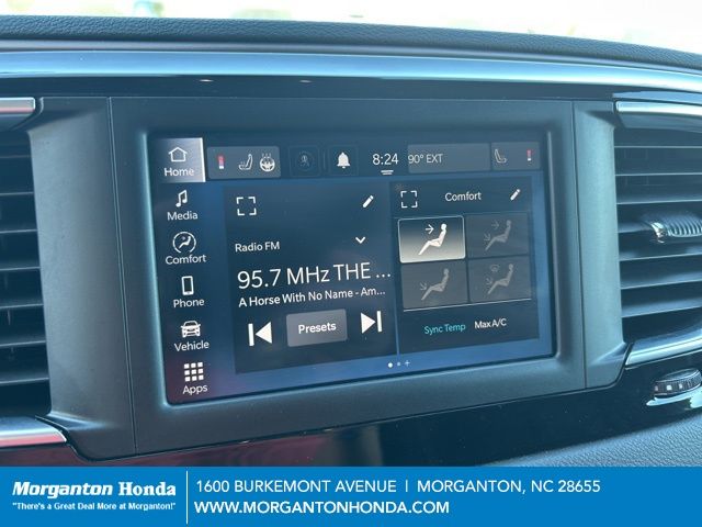 2023 Chrysler Voyager LX - Photo 20