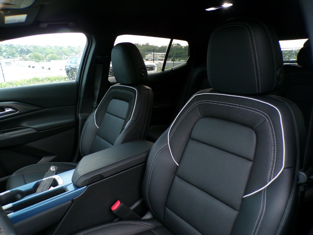 2026 Chevrolet Equinox EV 2LT - Photo 10