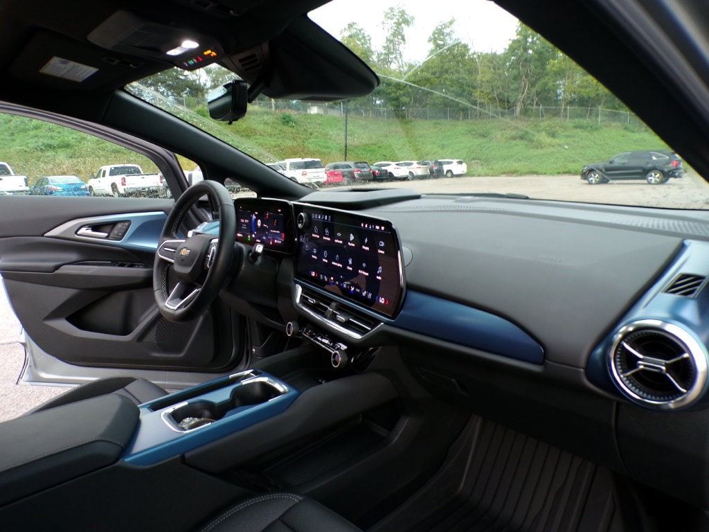 2026 Chevrolet Equinox EV 2LT - Photo 11